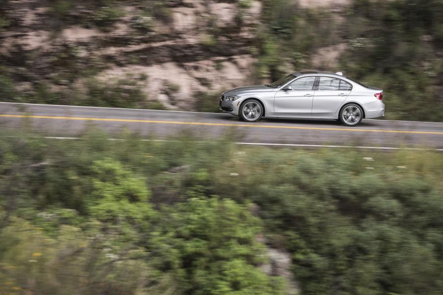  BMW 340i xDrive Luxury Line 2016 года  (US) (фото 3 из 11)